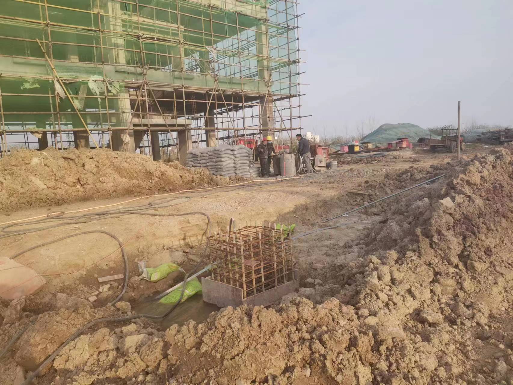 自流井当桥梁出现裂缝的时候应该及时加固修补